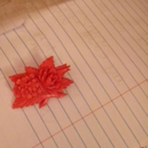 Antique Flowers craved out of red/orange coral - Picture 3 of 3